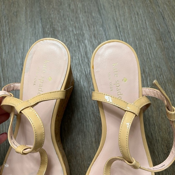 Kate Spade Tan Wedge Sandals with‎ Ankle Straps Size 8 - Picture 4 of 12